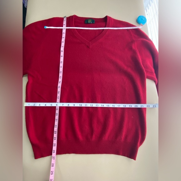 100% cashmere Sweater - Picture 5 of 9